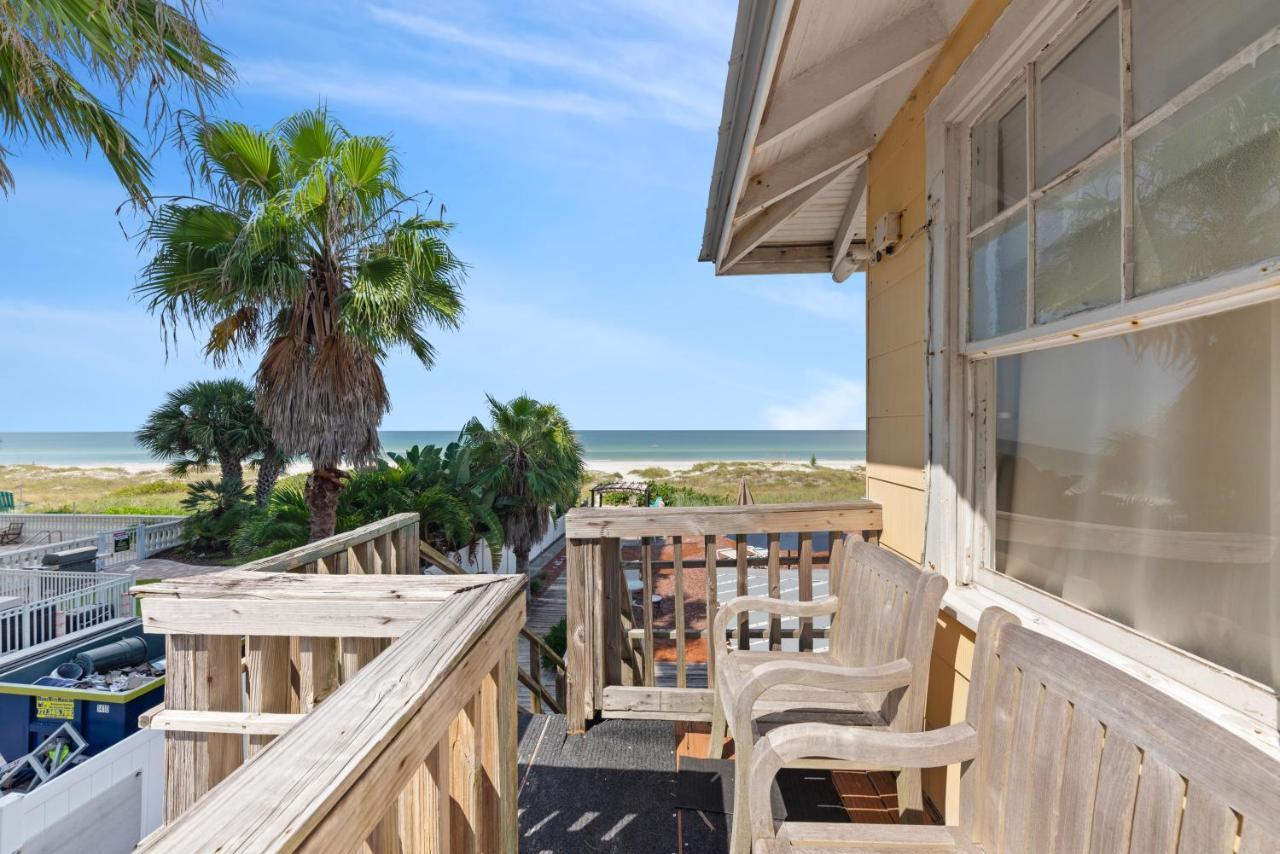 Sun N Fun Beachfront Vacation Rentals إنديان شورز المظهر الخارجي الصورة